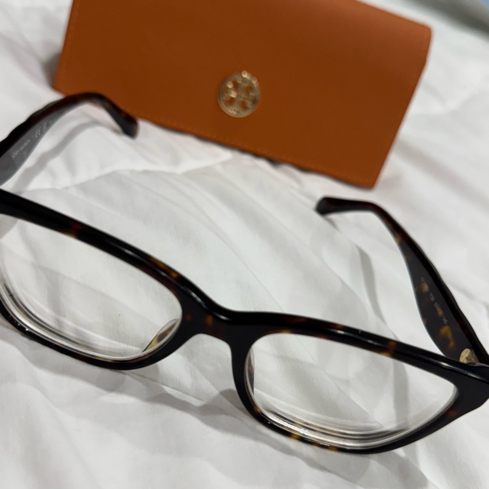 Tory Burch prescription eyeglasses- tortoise shell- cat eye